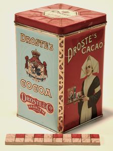 878241 Afbeelding van een blikje 'DROSTE CACAO', uit de objectencollectie van het Nederlands Volksbuurtmuseum ...